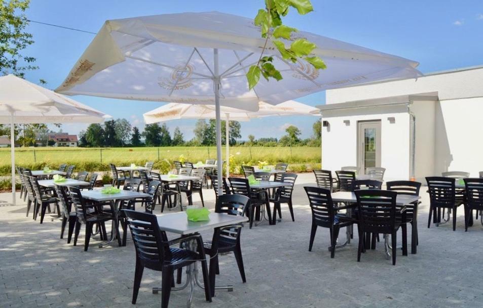Gaestehaus Gaumenflug Am See Gunzburg Bagian luar foto